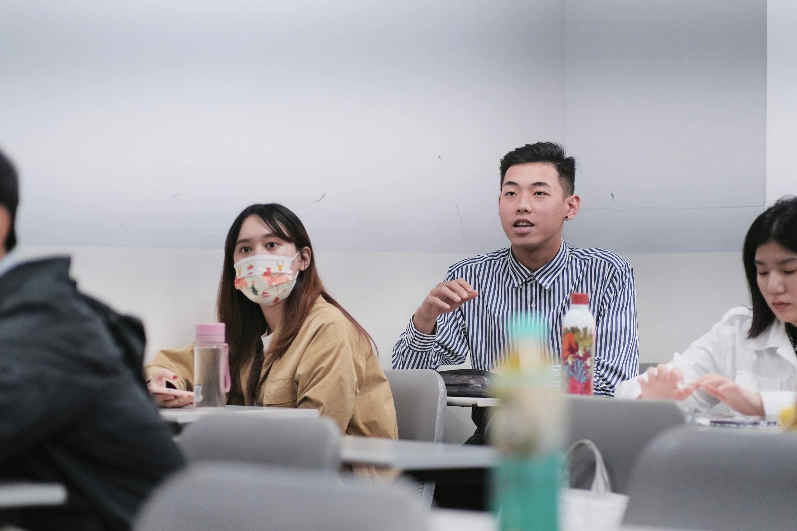 圖五、大學部學生也熱情參與此次的講座。