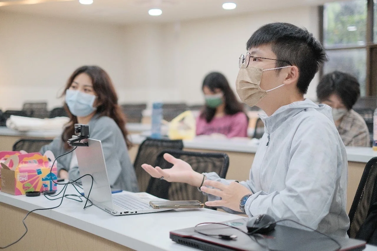 圖二：同學們踴躍提問